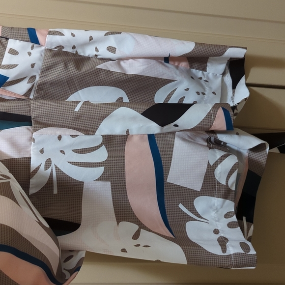 DONATING SOON! CBR Sleeveless Romper - Picture 3 of 4